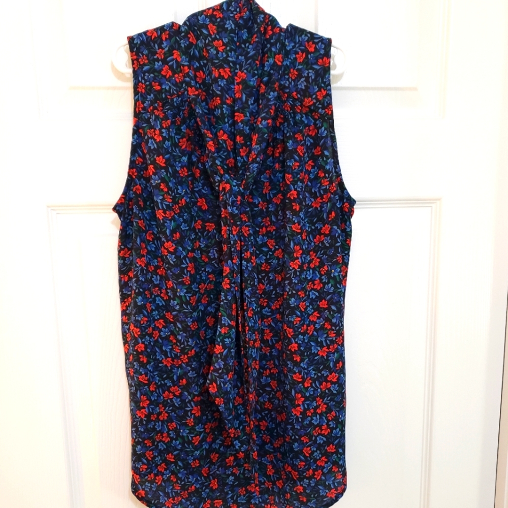 Xxs Loft tie neck sleeveless blouse